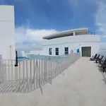 Acogedor Piso 5